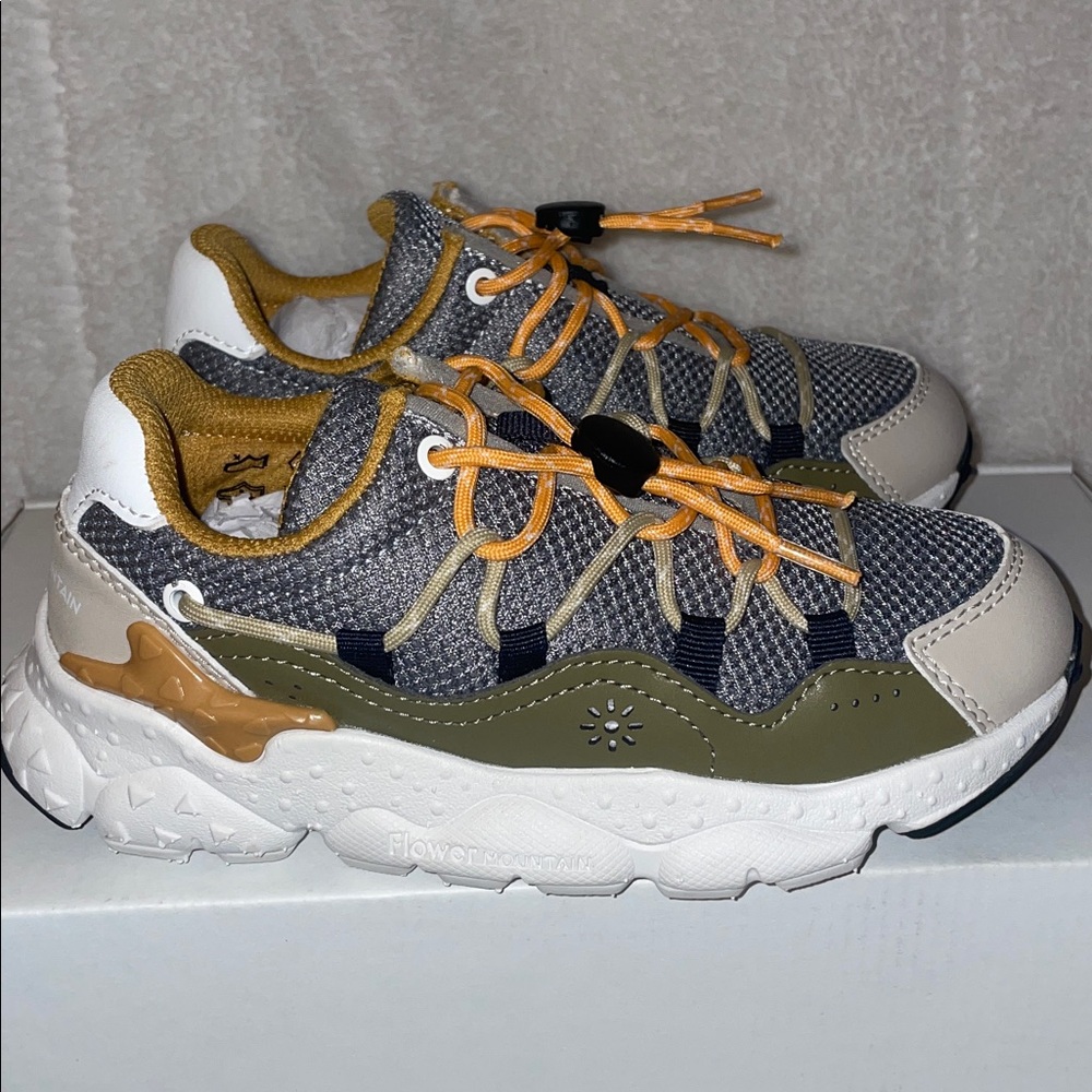 NWT Flower Mountain Raikiri Junior Sneaker in Beige-Taupe-Orange - Picture 8 of 13